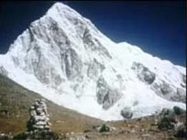 Everest'i tırmanan vize ödemeyecek