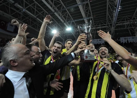 Fener'de müthiş takas!