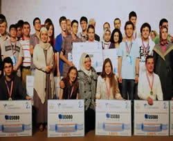 Geleceğin sosyal bilimcileri ödüllerini aldı