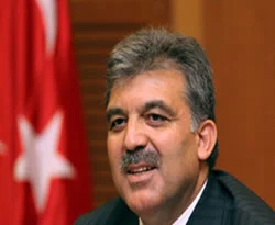Gül, Baykal'ı aradı