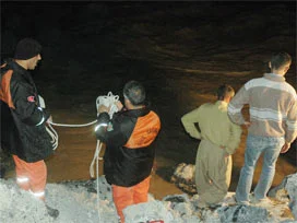 Hakkari'de Zap'a düşen otomobil seferberliği
