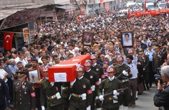 Hakkari ve Tunceli şehitlerine son veda