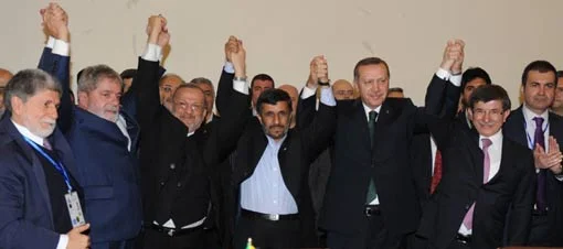 İran'dan olası yaptırımlara sert yanıt