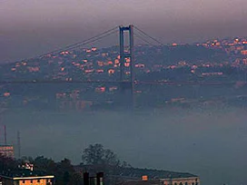 İstanbul Boğazı, transit geçişlere kapandı