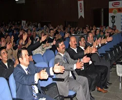 "İyimser olanlar daha başarılı oluyor"