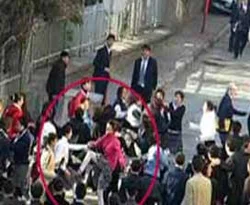 Kız öğrenciler arasında bıçaklı kavga