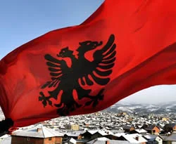 Kosova, 3 büyükelçisini geri çekiyor