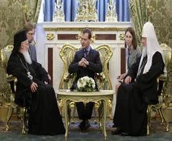 Kremlin Ortodoks birliğinden memnun