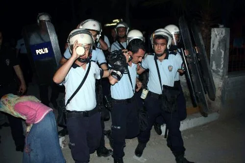 Mersin'de gaz bombası gerginliği