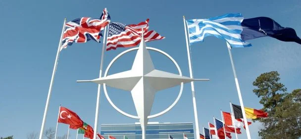 NATO'dan İran' örtülü tehtit