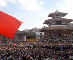 Nepal'de Maocular geri adım attı
