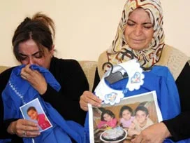 Özlem, Dilruba ile Ahmet'in annesi perişan