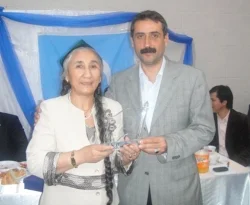 Rabia Kader'den Mazlum-Der'e ödül