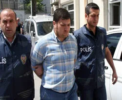 Sahte komiser yakayı ele verdi