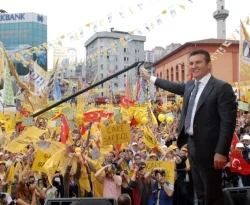 Sarıgül: Sizin komplolarınız ne olacak?