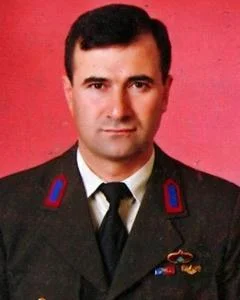 Şehit komutanın ailesi baba ocağında