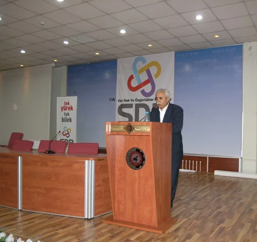 Sivil Dayanışma'dan Van çıkarması
