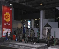 Tayland'da sokağa çıkma yasağı