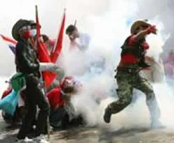 Tayland'da sular durulmuyor