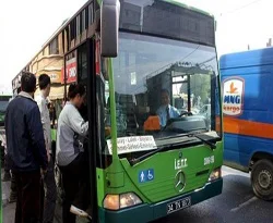 Trafiğe çıkıp ekmek parası kazanmak