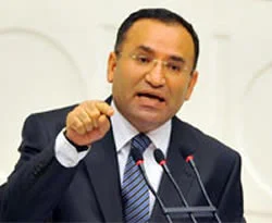 Yassıada hâkim ve savcıları, cüppeli katillerdir