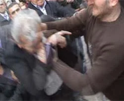 Yumruk 4,5 yıl, kamu malına zarar 6 yıl...