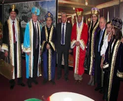 Yunan milletvekili Osmanlı kıyafeti giymedi