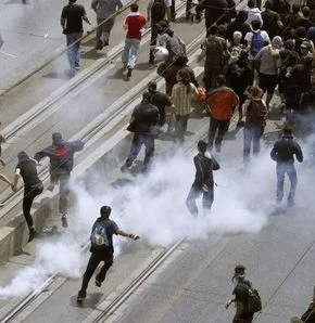 Yunanistan'da kritik oylama
