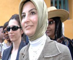 Zeynep Babacan'a "Yılın Annesi" ödülü
