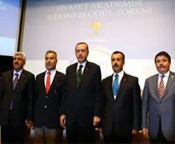 14 Belediye Başkanı AK Partiye katıldı