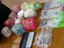 7,75 kğ plastik patlayıcı ele geçirildi