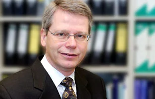 Anayasa paketi Venedik'le uyumlu