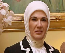 "Biz, insanlığın ölmediğini göstermek istiyoruz"