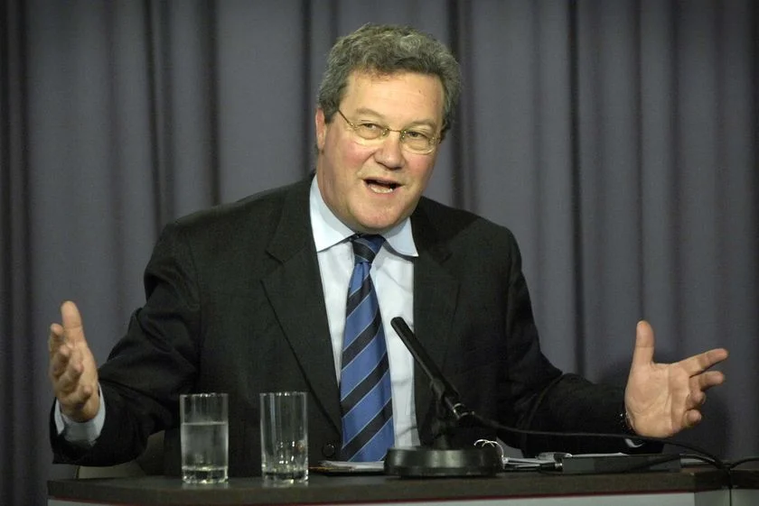 Downer: Kıbrıslı Türkler ve Türkiye çözüm istiyor