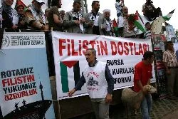 Gazze gönüllüleri kurbanlarla karşılandı