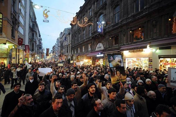 İsrail'in Mami Marmara saldırısı protesto edildi
