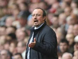 Moratti, Benitez konusunda kararsız
