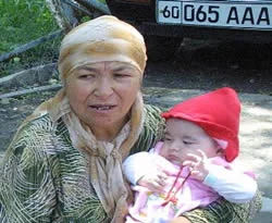 Özbekistan'daki mülteci kampları boşalıyor