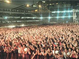 Sağcı,solcu ve İslamcılar dev konserde