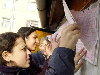 Seçmen listeleri askıda