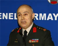 Sınırları profesyonel askerler koruyacak