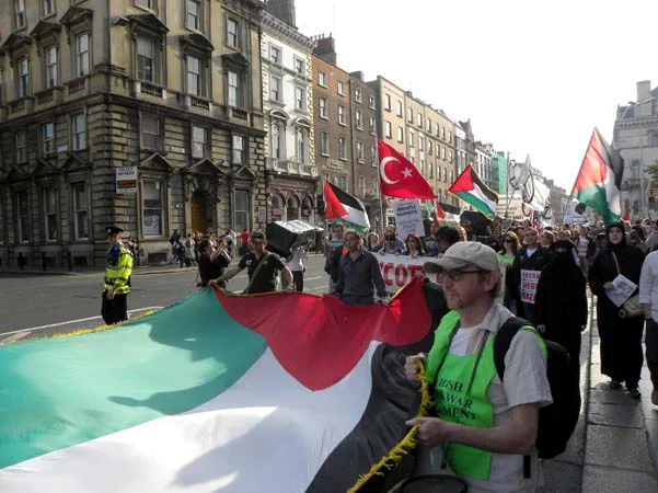 Tüm dünya ayağa kalktı