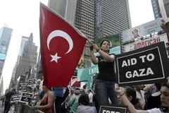 Yahudiler de İsrail'i kınadı...