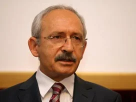 '27 nisan e-muhtırası'nda nasıl çelişti?