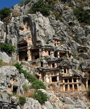900 yıllık kilise bulundu