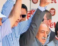 AKP Şapkası giyen başkanın akıbeti...