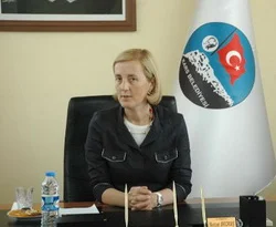 Bakan kavaf Kars'tan ayrıldı