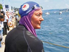 'Ben böyle yüzüyorum çünkü Hacıyım'