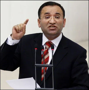 Bozdağ: Özel ordu TSK'ya bağlı olacak