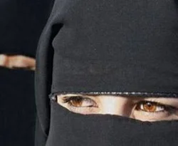 Burka yasağına 1 milyonluk rest